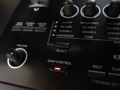 FA-07 DAW CONTROLボタン
